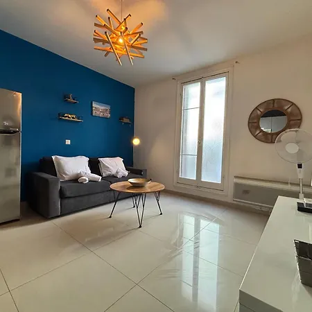 2 Liberation Proche Tram דירה *