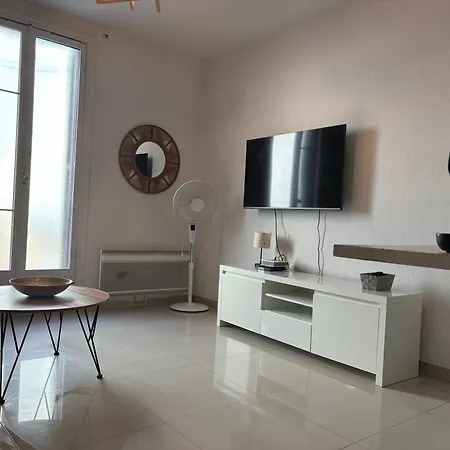 דירה 2 Liberation Proche Tram *